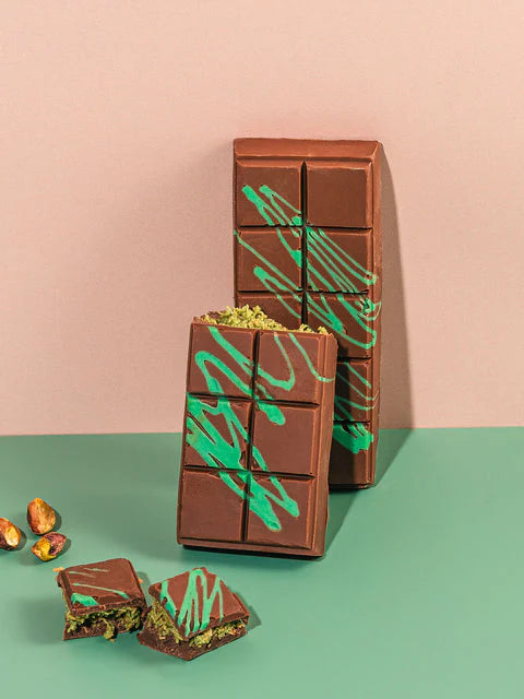 Dubai Pistachio Knafeh Chocolate Bar